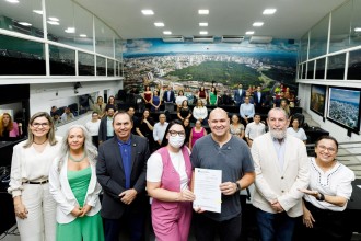 Prefeito Abilio Brunini sanciona lei e debate fissuras palatinas em audiência pública na Câmara
