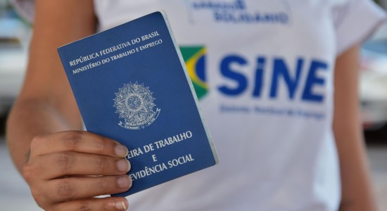 MT tem 31% de empregos a mais em relação a fevereiro de 2023, aponta Caged