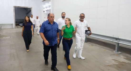 Prefeita Flávia Moretti conhece Pantanal Beef e destaca parcerias com grandes empresas