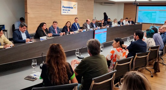 Embaixador do Peru no Brasil visita Mato Grosso para estreitar laços comerciais entre países sul-americanos