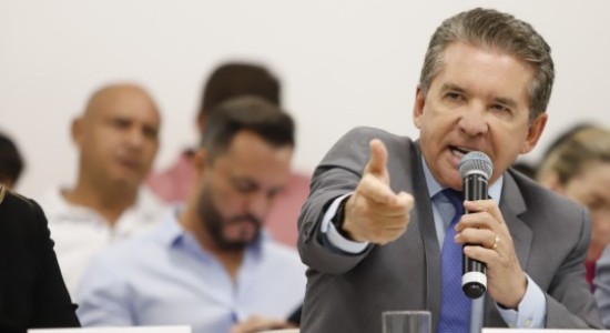 Sérgio Ricardo anuncia mesa técnica para debater endividamento dos servidores com empréstimos consignados