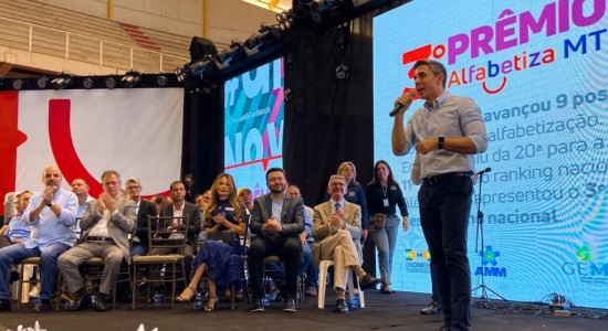 Seduc divulga lista das 100 escolas que serão premiadas por avanço nos índices de alfabetização