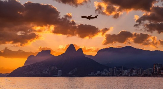 Brasil recebe 4,8 milhões de turistas internacionais em cinco meses, um milhão com destino ao Rio de Janeiro