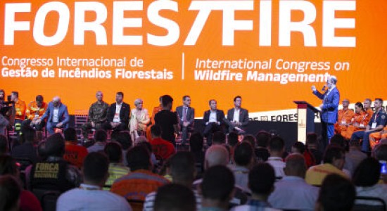 Deputados participam da abertura de Congresso Internacional de Gestão de Incêndios