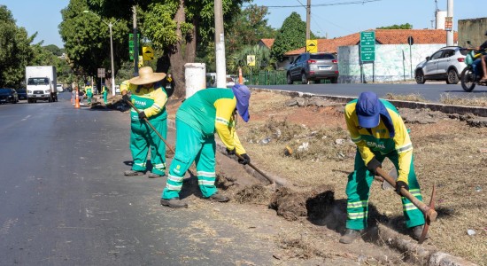 Mutirão da Limpurb beneficia CPA IV e mais 18 localidades com serviços de limpeza e zeladoria