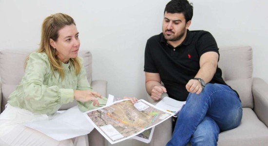 Prefeita recebe deputado federal Emanuelzinho e pede apoio para destravar recursos