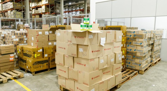 Chegada de nova carga de medicamentos reforça abastecimento em Cuiabá
