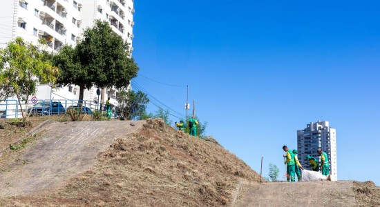 Limpurb realiza operação de limpeza no Residencial Despraiado e outros 17 pontos da capital