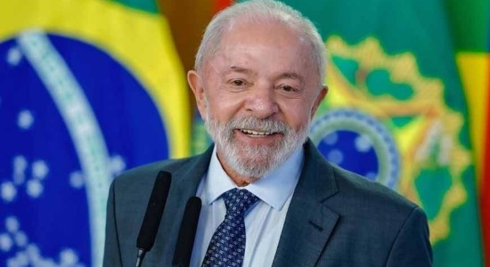 Lula sanciona lei que prevê CNH social para população de baixa renda