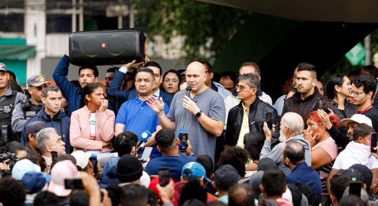 Prefeito apresenta plano de ação para moradores do Contorno Leste