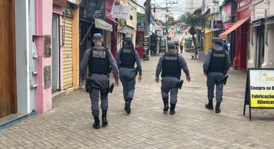Nunca me senti tão segura no Centro de Cuiabá, diz comerciante sobre o reforço do policiamento