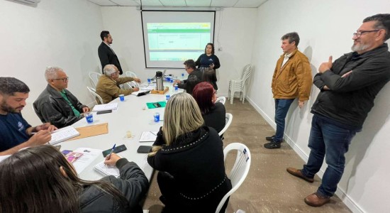 Gerentes das UBS recebem capacitação sobre acompanhamento de exames laboratoriais em Várzea Grande