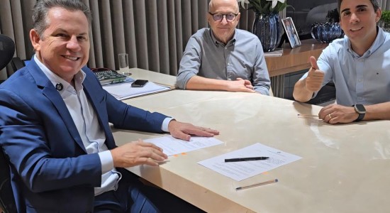 Governador sanciona lei para flexibilizar hora-atividade dos professores estaduais