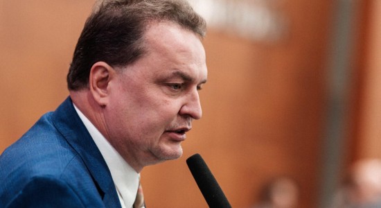 Projeto de Max Russi que garante formação para pessoas com deficiência nas autoescolas é sancionado