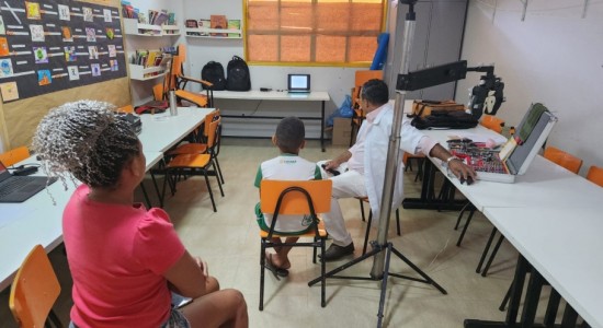 Fundação CDL Cuiabá leva saúde ocular para crianças da capital