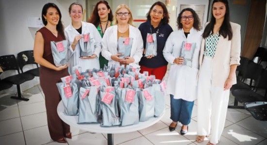 TCE-MT entrega kits de higiene ao Hospital Júlio Muller