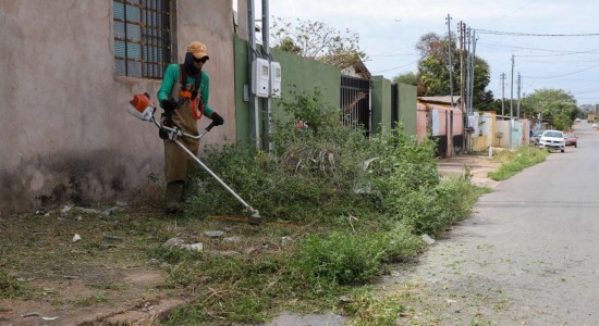 Prefeitura intensifica serviços de zeladoria em diversos bairros de Várzea Grande