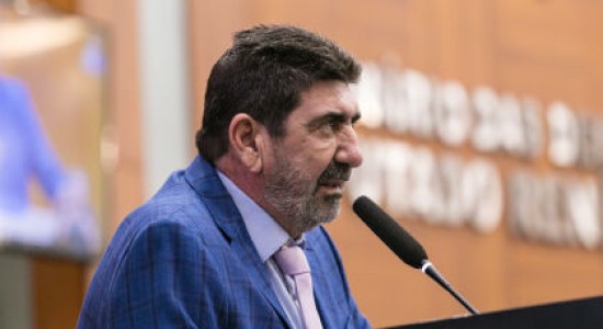 Projeto prevê uso de inteligência artificial para prevenir suicídios