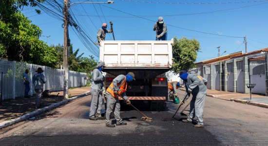 Prefeitura intensifica obras de infraestrutura durante período de estiagem em Cuiabá
