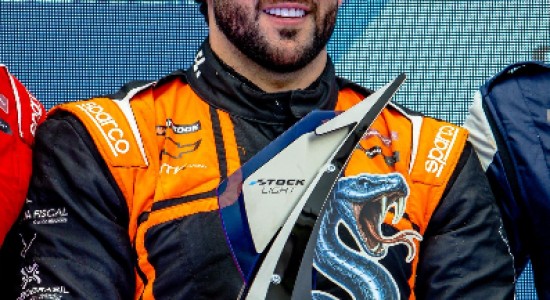 Ernani Kuhn conquista cinco troféus e ganha força na Stock Light