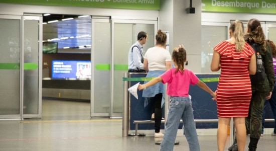 Com 8,7 milhões de passageiros em agosto, aviação doméstica marca 12 meses consecutivos de crescimento
