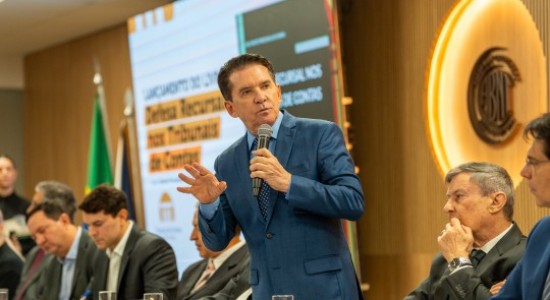 Sérgio Ricardo lança livro que consolida direito processual de contas