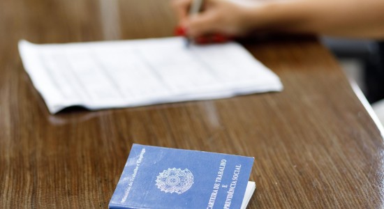 Sine Cuiabá 65 vagas para motorista de caminhão e outras 880 oportunidades