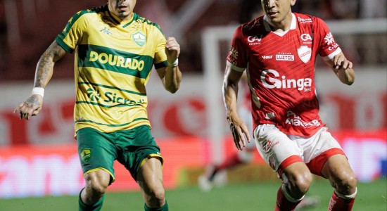 Cuiabá busca empate contra o Vila Nova e segue firme na briga pelo G-4