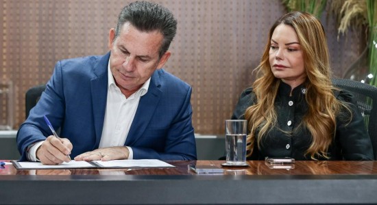 Governo de MT, TJ e MP unem esforços e assinam protocolo para endurecer combate à violência contra a mulher