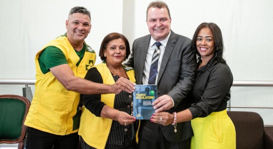 Max Russi reforça valorização dos agentes de saúde e de combate às endemias