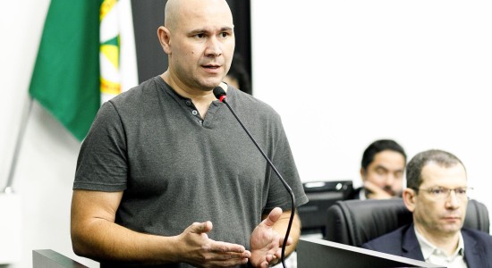 Prefeito modifica projeto do Prêmio Saúde após reunião com vereadores e sindicatos