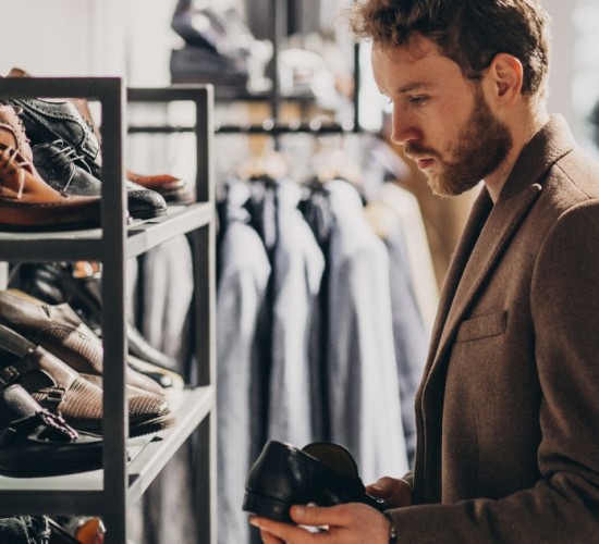 Consumo em queda cuiabanos ficam mais cautelosos com gastos em 2025