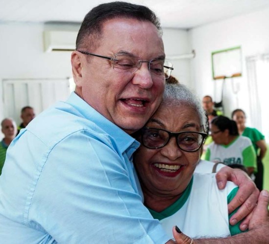 É preciso amar e respeitar os idosos — amanhã serei eu e você!