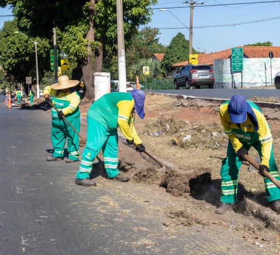 Mutirão da Limpurb beneficia CPA IV e mais 18 localidades com serviços de limpeza e zeladoria