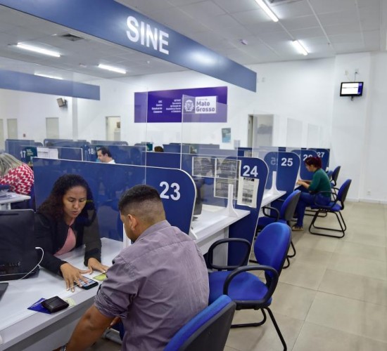 Sine Estadual disponibiliza mais de 2,3 mil vagas de trabalho nesta semana