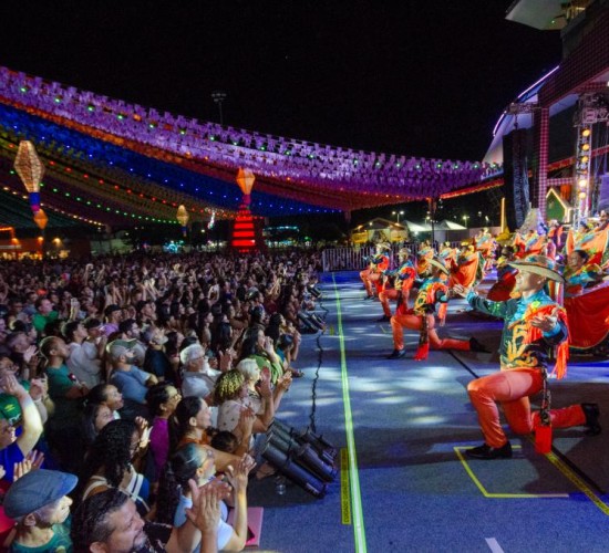 Arraiá da Cidadania leva mais de 10 mil pessoas à Arena Pantanal com estrutura inclusiva e shows culturais