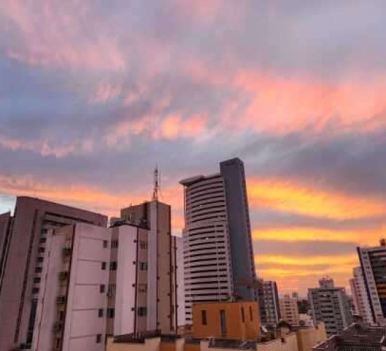 Cuiabá deve marcar 14ºC na quarta-feira, mas sobe para 39ºC na sexta; veja como se cuidar