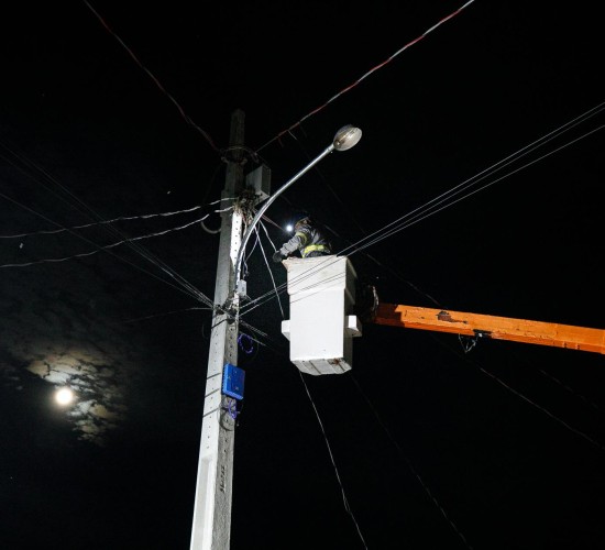 Limpurb faz manutenção em mais de mil pontos de iluminação em 60 bairros