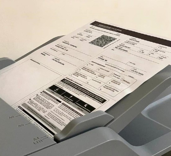 Licenciamento de veículos placas final 8 deve ser pago até dia 31 de agosto