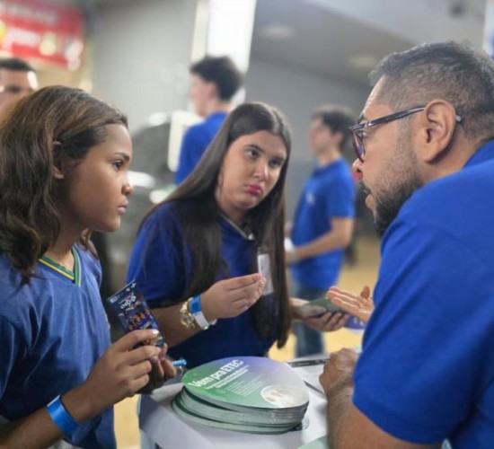 Seciteci apresenta oportunidades da educação profissional tecnológica durante ExpoEstudantil