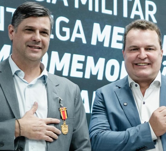 Secretario de Comunicação da ALMT, é homenageado nos 190 anos da Polícia Militar