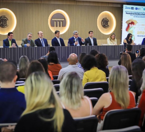 SES e TCE reúnem gestores e profissionais de saúde em encontro para debater prevenção ao suicídio