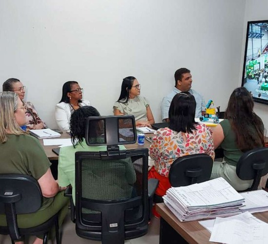 Educação define ações pedagógicas, qualificação profissional e de raciocínio lógico