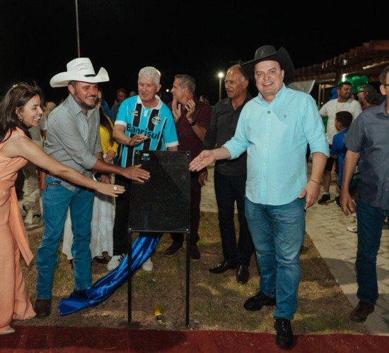 Jauru comemora 46 anos com R$ 8,5 milhões de investimentos garantidos por Max Russi