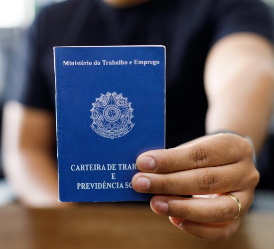Sine Municipal inicia a semana com recorde de 902 vagas de emprego