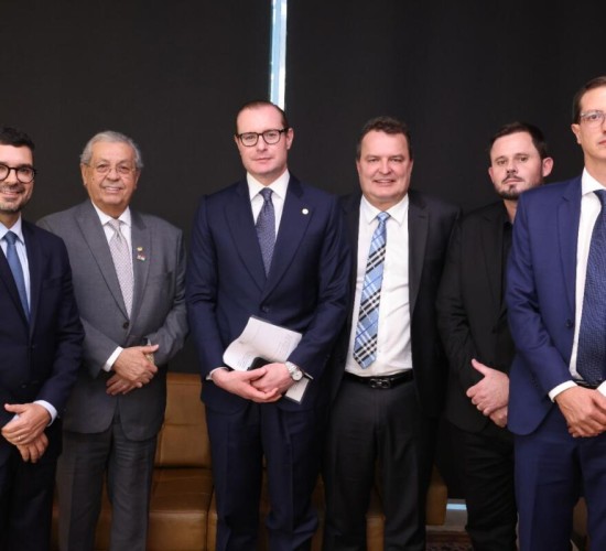 Deputado Max se reúne com o Ministro do STF, Cristiano Zanin, para tratar sobre a APA das cabeceiras do Rio Cuiabá