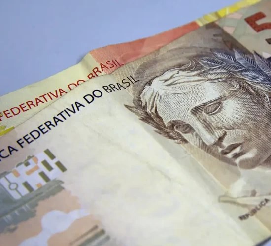 Economistas e setor produtivo veem avanços com PL da isenção de IR