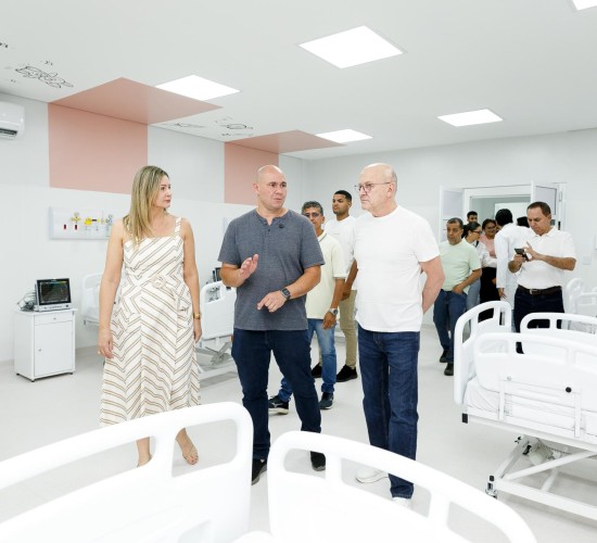 Prefeito faz vistoria de obra e Centro Médico Infantil deve atender 18 mil crianças por mês