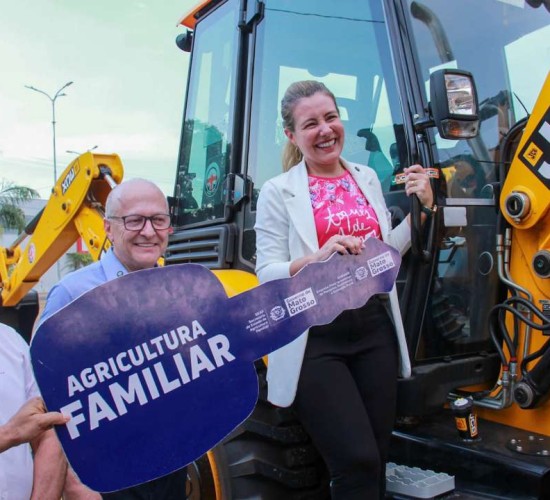 Várzea Grande recebe R$ 3 milhões em equipamentos para agricultura familiar