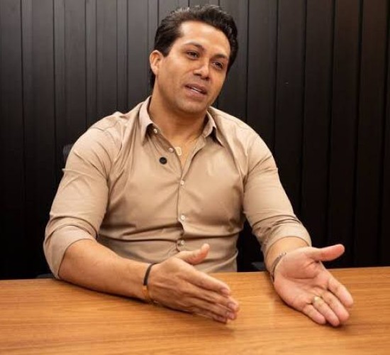 Elson Ramos celebra mais um ano de vida com uma trajetória marcada por sucesso e inspiração